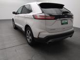 Thumbnail of 2019 White Ford Edge