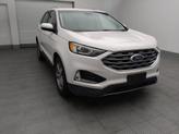 Thumbnail of 2019 White Ford Edge