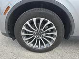 Thumbnail of 2022 Silver Radiance Metallic Clearcoat Lincoln Aviator
