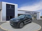 Thumbnail of 2025 Infinite Black Metallic Clearcoat Lincoln Aviator