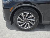 Thumbnail of 2025 Infinite Black Metallic Clearcoat Lincoln Aviator