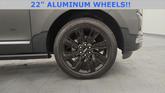 Thumbnail of 2022 Manhattan Green Metallic Premium Colorant Lincoln Navigator