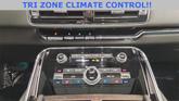 Thumbnail of 2022 Manhattan Green Metallic Premium Colorant Lincoln Navigator