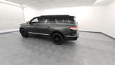 Thumbnail of 2022 Manhattan Green Metallic Premium Colorant Lincoln Navigator