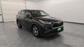 Photo of 2021 Midnight Black Metallic Toyota Highlander