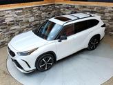 Thumbnail of 2022 Wind Chill Pearl Toyota Highlander