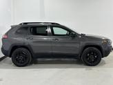 Thumbnail of 2022 Granite Crystal Metallic Clearcoat Jeep Cherokee