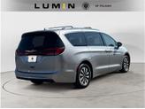 Thumbnail of 2021 Billet Silver Metallic Clearcoat Chrysler Pacifica
