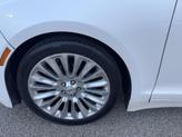 Thumbnail of 2015 White Platinum Metallic Tri-Coat Lincoln MKZ