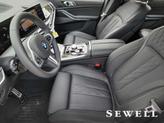 Thumbnail of 2026 Alpine White BMW X7