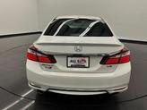 Thumbnail of 2016 White Orchid Pearl Honda Accord