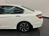Thumbnail of 2016 White Orchid Pearl Honda Accord