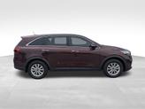 Thumbnail of 2019 Sangria Red Kia Sorento