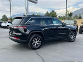 Thumbnail of 2024 Diamond Black Crystal Pearlcoat Jeep Grand Cherokee