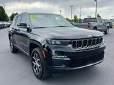 Thumbnail of 2024 Diamond Black Crystal Pearlcoat Jeep Grand Cherokee