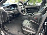 Thumbnail of 2024 Diamond Black Crystal Pearlcoat Jeep Grand Cherokee
