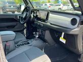 Thumbnail of 2025 Granite Crystal Metallic Clearcoat Jeep Wrangler