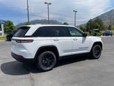 Thumbnail of 2025 Bright White Clearcoat Jeep Grand Cherokee
