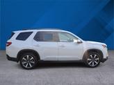 Thumbnail of 2025 Platinum White Pearl Honda Pilot