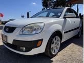 Thumbnail of 2007 White Kia Rio