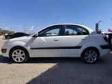 Thumbnail of 2007 White Kia Rio