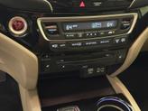 Thumbnail of 2021 Platinum White Pearl Honda Pilot