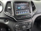 Thumbnail of 2021 Bright White Clearcoat Jeep Cherokee