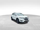 Photo of 2020 White Nissan Rogue