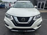 Thumbnail of 2020 White Nissan Rogue