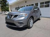 Thumbnail of 2016 Gray Nissan Rogue