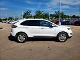 Thumbnail of 2017 White Ford Edge