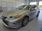 Photo of 2016 Atomic Silver Lexus ES 300h
