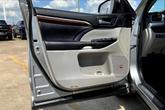 Thumbnail of 2016 Silver Sky Metallic Toyota Highlander Hybrid