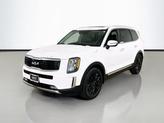 Thumbnail of 2022 Glacial White Pearl Kia Telluride