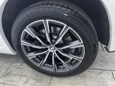 Thumbnail of 2022 Mineral White Metallic BMW X5