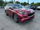 Thumbnail of 2024 Gray Toyota Highlander