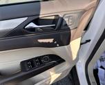 Thumbnail of 2019 White Platinum Tri-Coat Metallic Lincoln MKC