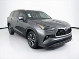 Thumbnail of 2022 Magnetic Gray Metallic Toyota Highlander