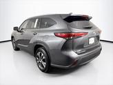 Thumbnail of 2022 Magnetic Gray Metallic Toyota Highlander