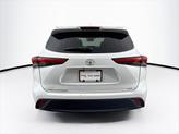 Thumbnail of 2023 Celestial Silver Metallic Toyota Highlander