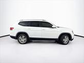 Thumbnail of 2019 Pure White Volkswagen Atlas