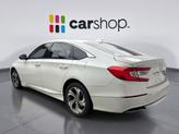 Thumbnail of 2018 Platinum White Honda Accord