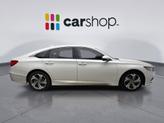 Thumbnail of 2018 Platinum White Honda Accord