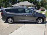 Thumbnail of 2018 Gray Chrysler Pacifica