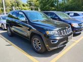 Photo of 2020 Diamond Black Crystal Pearlcoat Jeep Grand Cherokee
