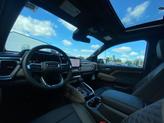 Thumbnail of 2025 Onyx Black GMC Canyon