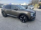 Thumbnail of 2025 Canyon Bronze Metallic Nissan Kicks