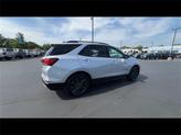 Thumbnail of 2022 Silver Ice Metallic Chevrolet Equinox