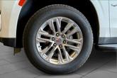 Thumbnail of 2024 Summit White GMC Yukon