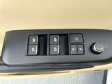 Thumbnail of 2016 Blizzard Pearl Toyota Highlander